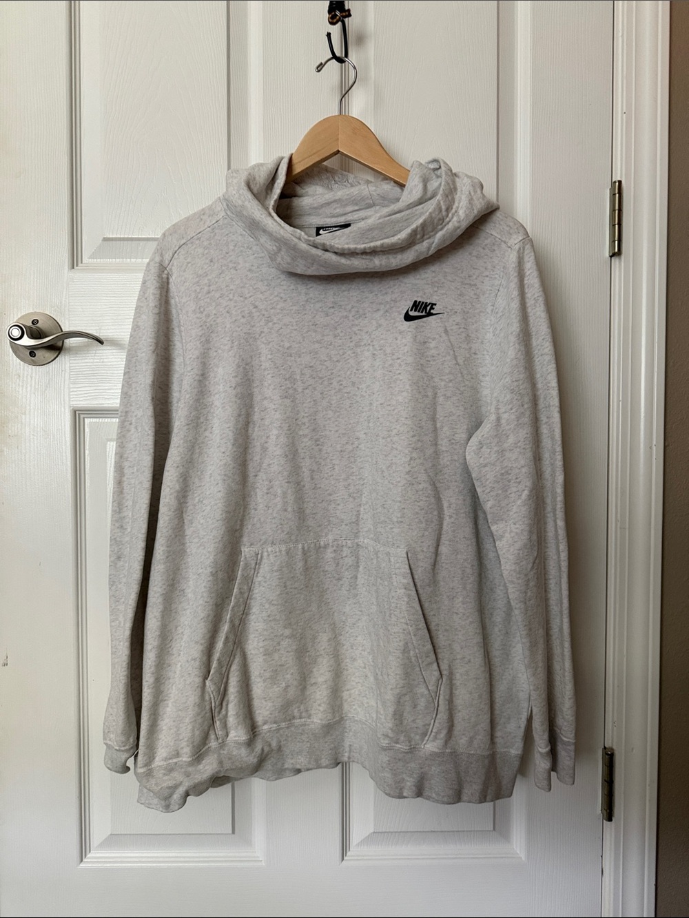 Nike Womens  Light Ash Gray Funnel Neck Sweatshirt Hoodie Plus 1X fleece Hooded